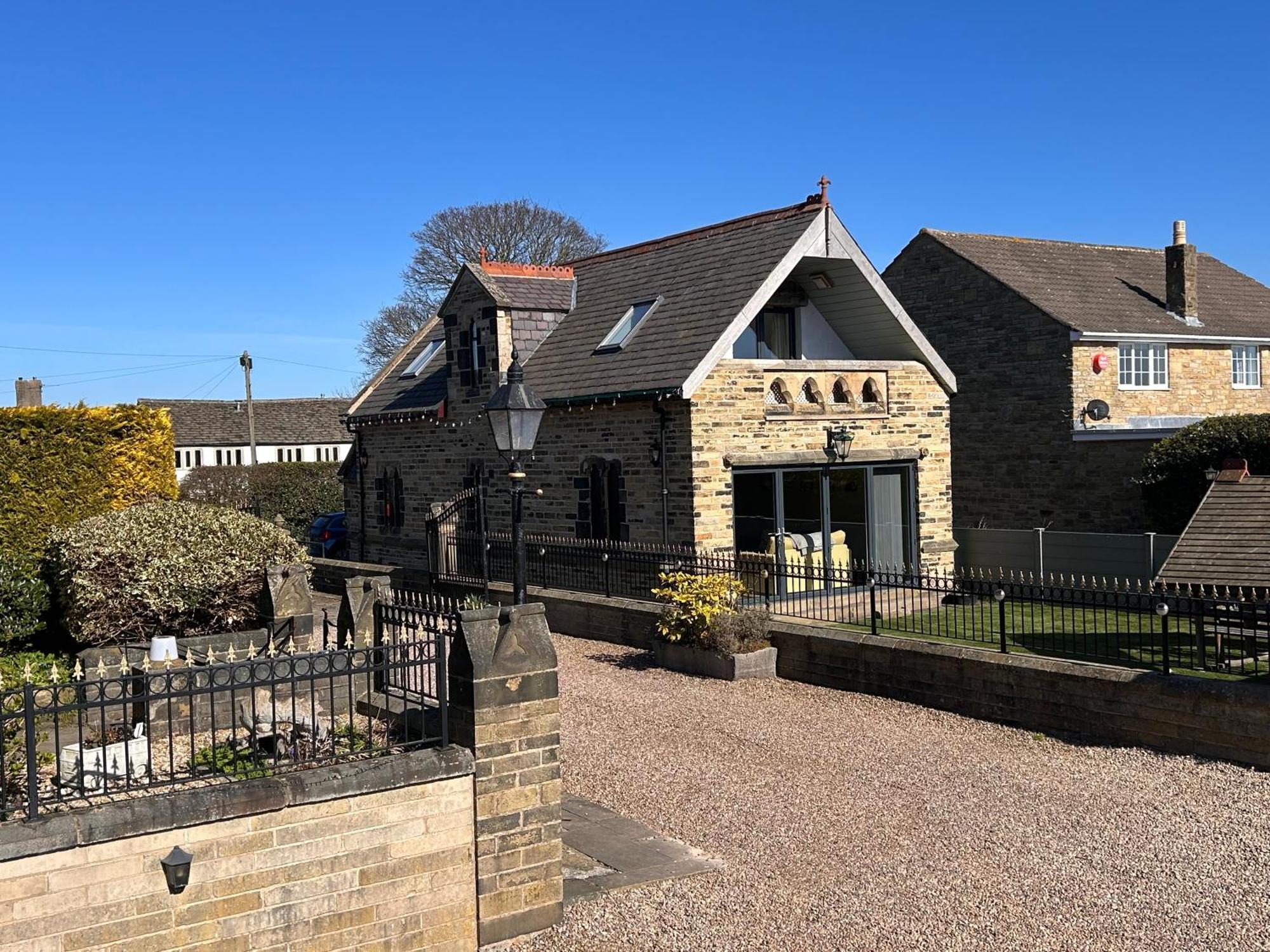 St George'S Lodge Halifax Bagian luar foto